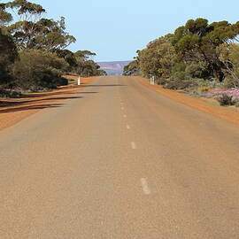 ROADS IN AUSTRALIA  Photography only